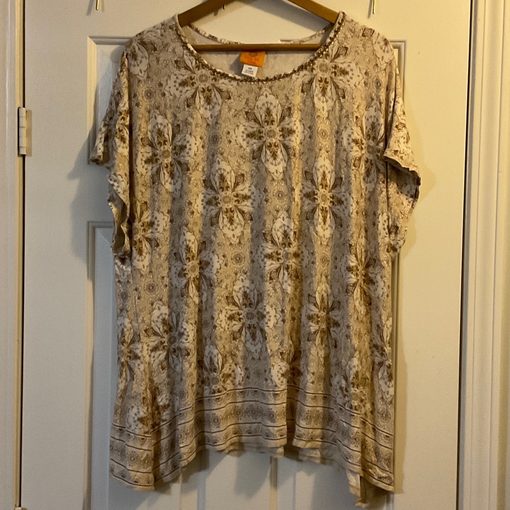 Ruby Rd. Beige Floral Short Sleeve Top
